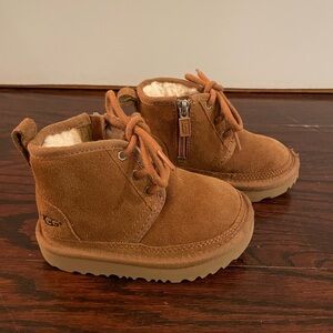 Toddler UGG Neumel Boot SIZE 7